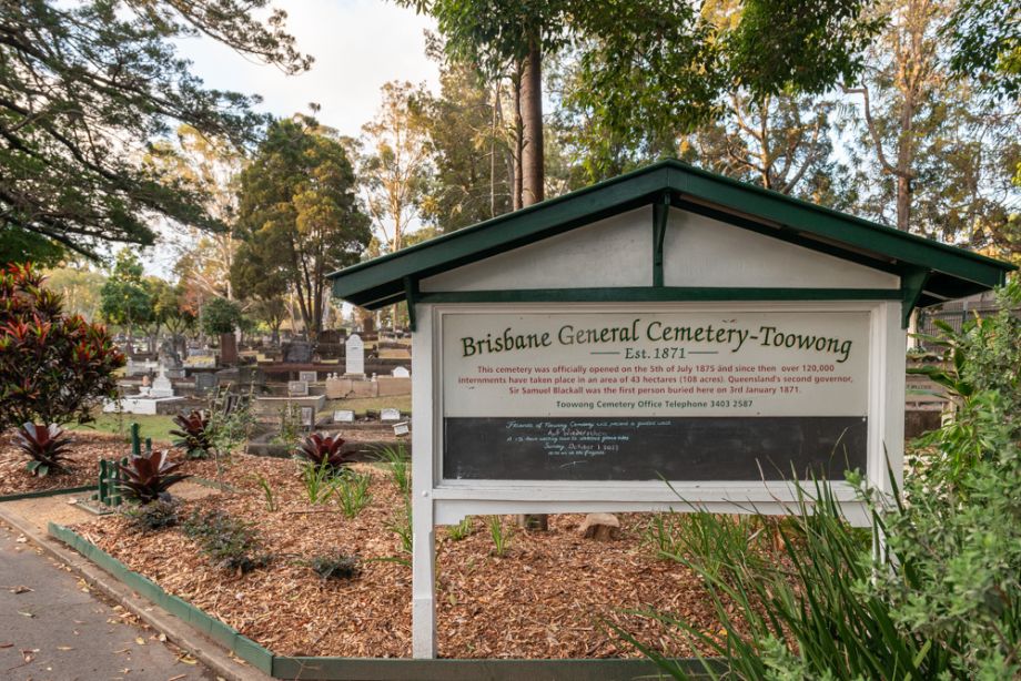 Entrance to the Toowong Cemetery.